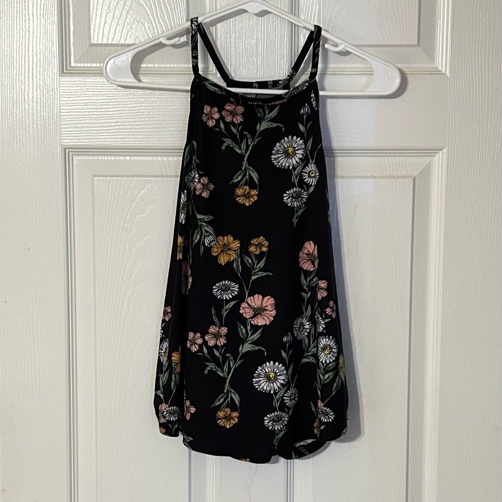 Floral‎ Black Sleeveless Top